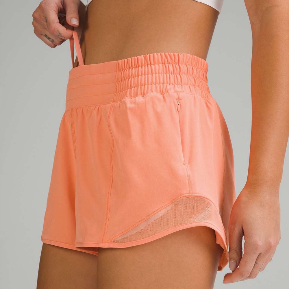 Hotty Hot High-Rise Lined Short 2.5” -in Sunny Coral